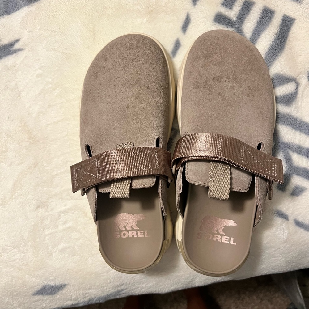 Sorel Beige Slip-On Sandals